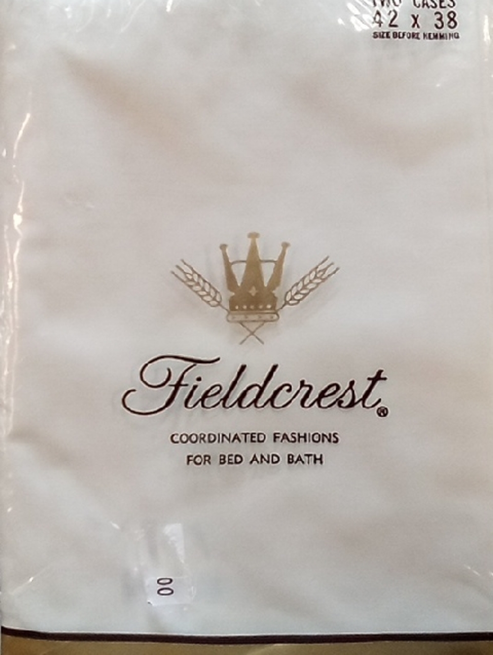Fieldcrest Vintage White Pillowcase Set Gold Crown Logo